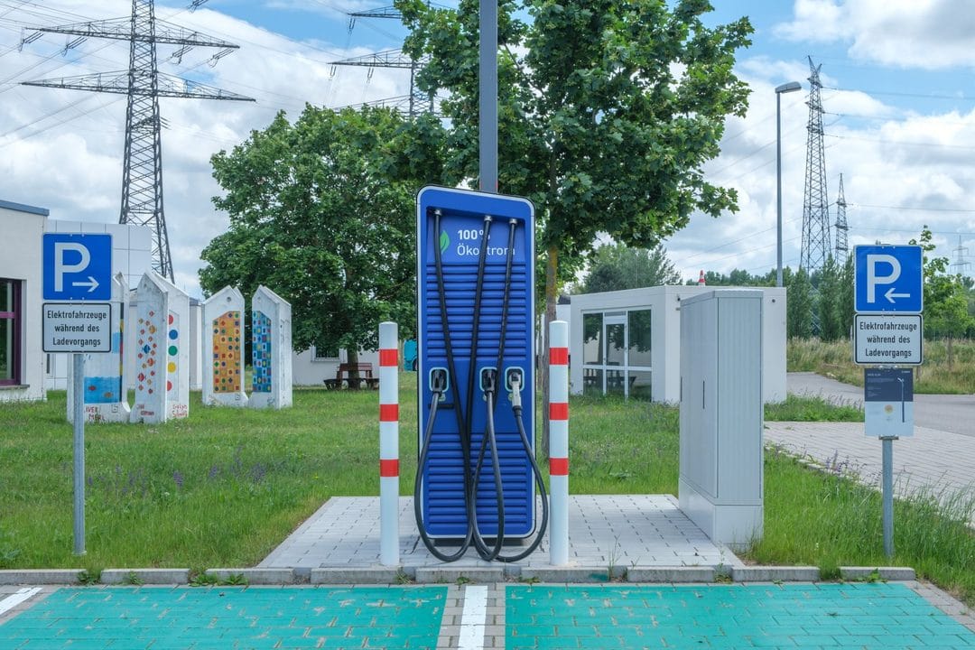 Your First EV Road Trip in Summer 2026: The Charging Rules That Separate a Smooth Drive From a Stranded One