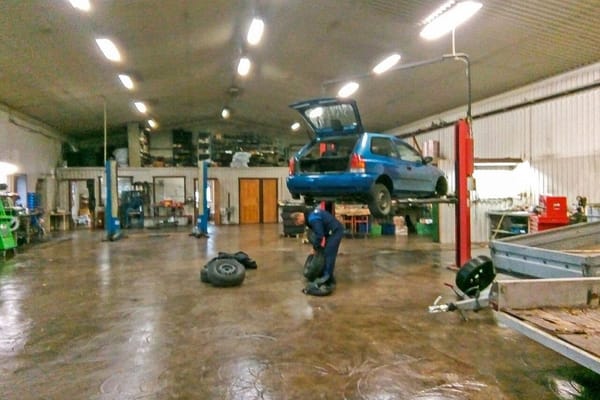 Extended Car Warranties: When They're Worth It and When You're Just Tipping the Dealer